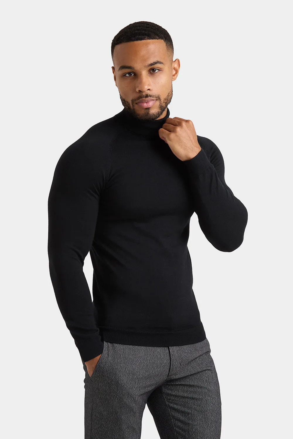 Merino Wool Roll Neck in Black